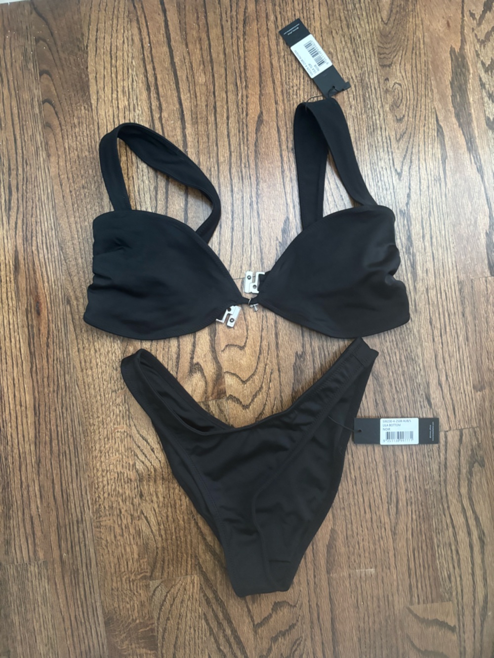 NWT lioness suit 
Adorable and brand new